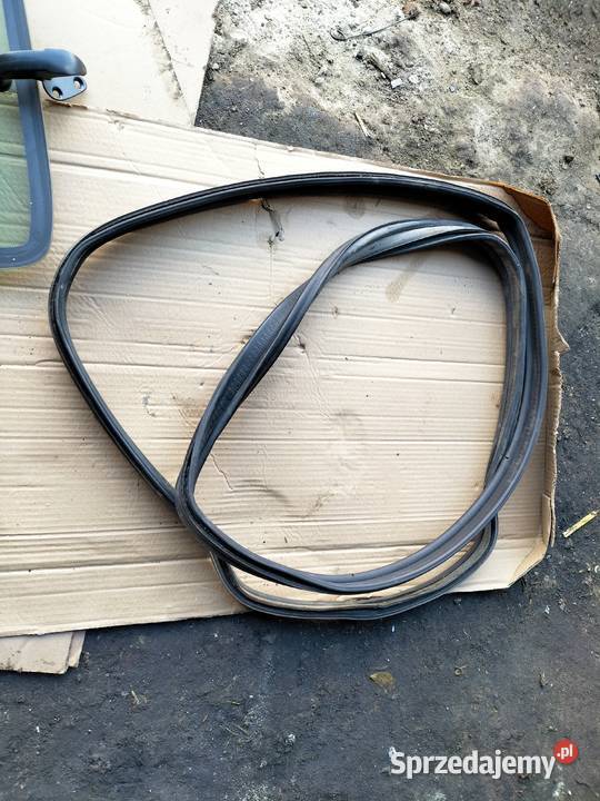 Fiat Cinquecento CC USZCZELKA KLAPY BAGAŻNIKA osobowe Kamień-Kolonia sprzedam