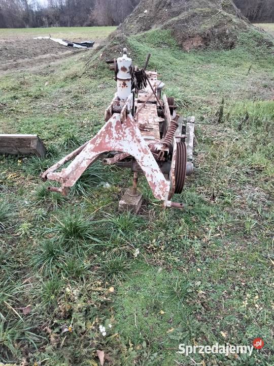 Kosiarka rotacyjna czeska ztr 165 w całości na uszkodzony