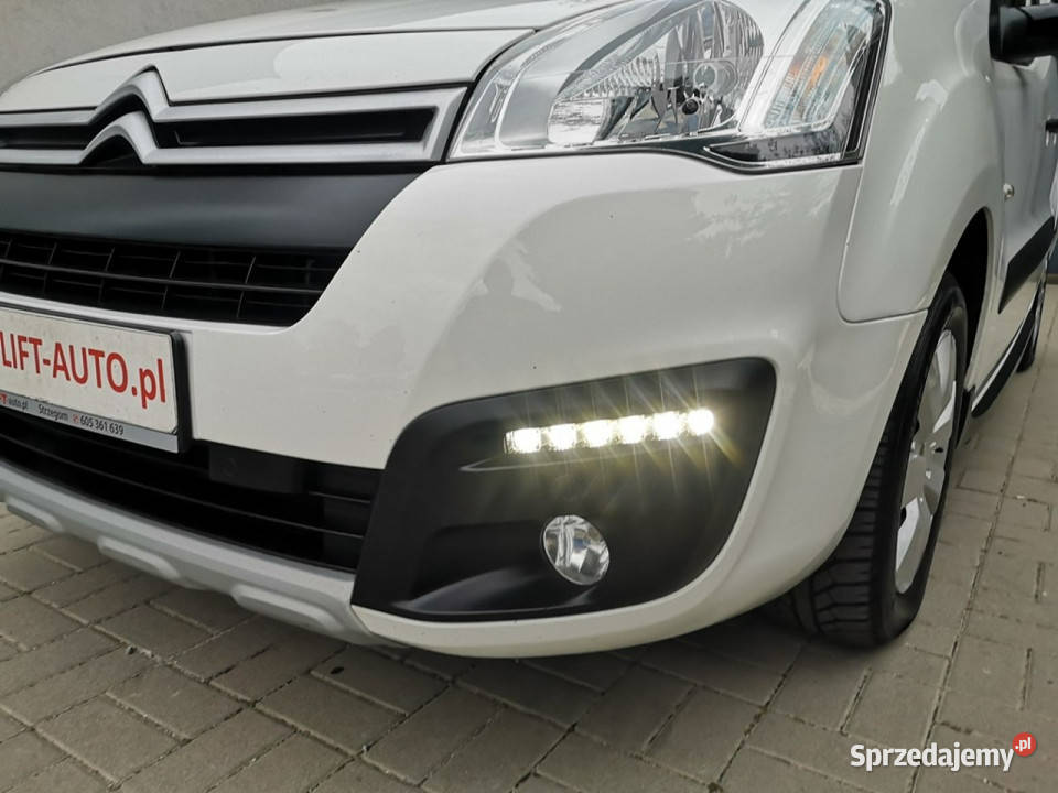 Citroen Berlingo 16 HDI 100 Klimatr Tempo gniazdo USB dolnośląskie Strzegom sprzedam