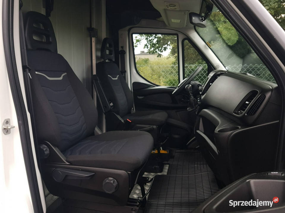 Iveco Daily KONTENER NISKOPODŁOGOWY 443x223x242 klimatyzacja Poręba
