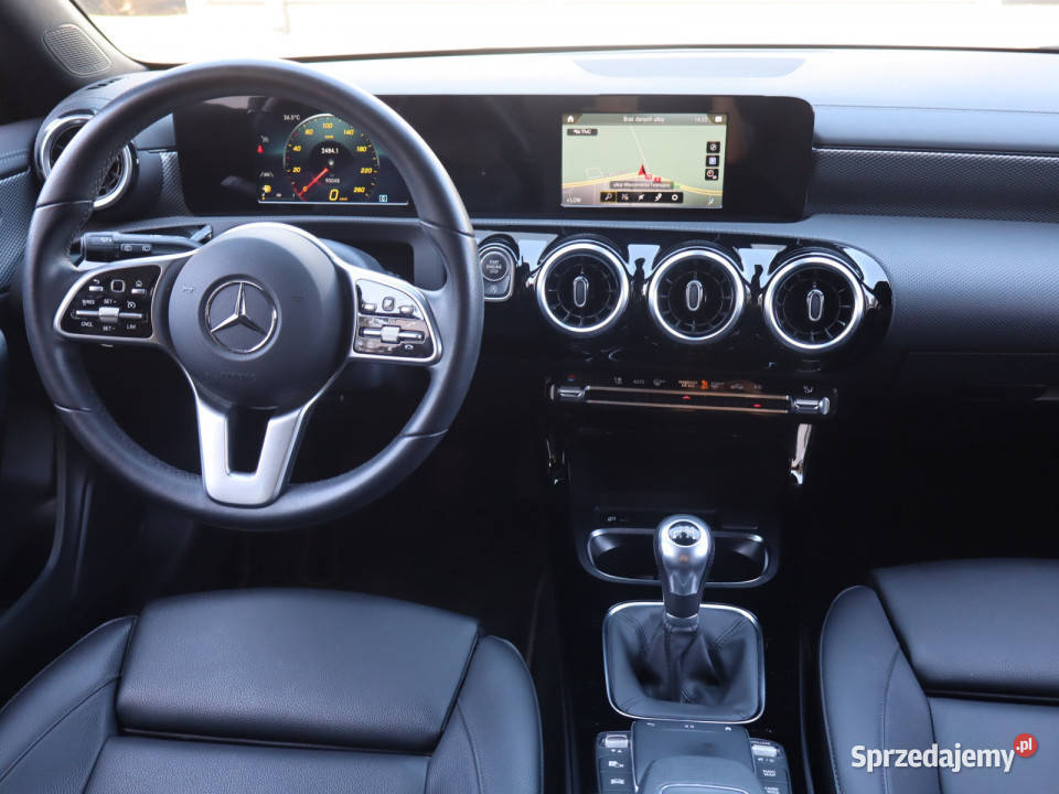 Mercedes CLA 180 system Start-Stop