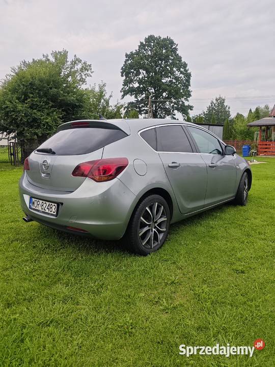 Sprzedam Opel Astra J Sport Tour 16t LPG 1600cm3 Zaręby Kościelne