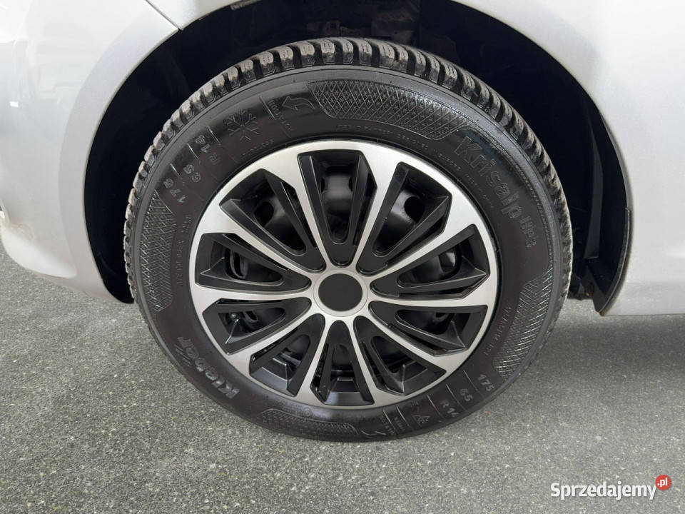 Ford Fiesta 12 82 M5 2010 r salon klimatyzacja małopolskie Myślenice