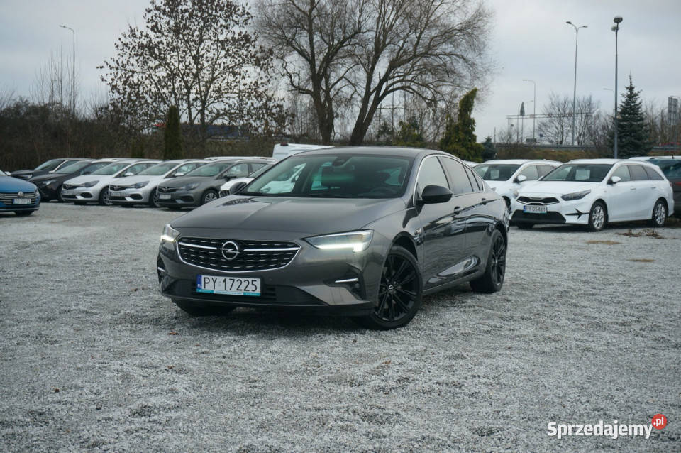 Opel Insignia 20 CDTI 174 Business Elegance światła przeciwmgielne