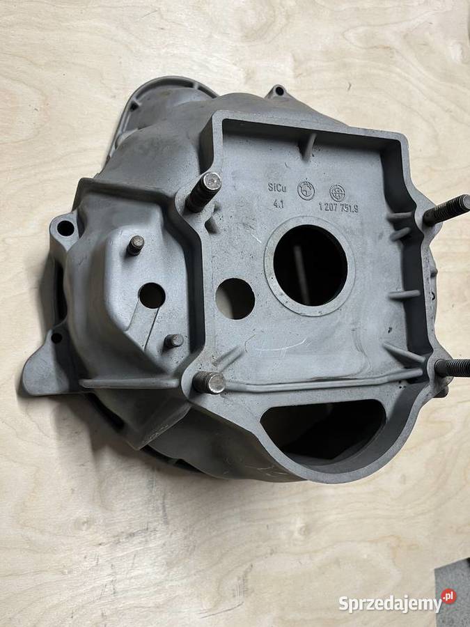 BMW E9 E12 E30 dzwon skrzyni biegów Stare Babice