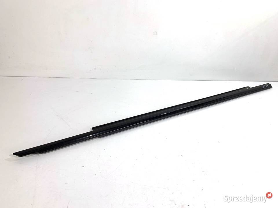 LISTWA ZGARNIAJĄCA PRZÓD PRAWY AUDI A7 4G sprzedam