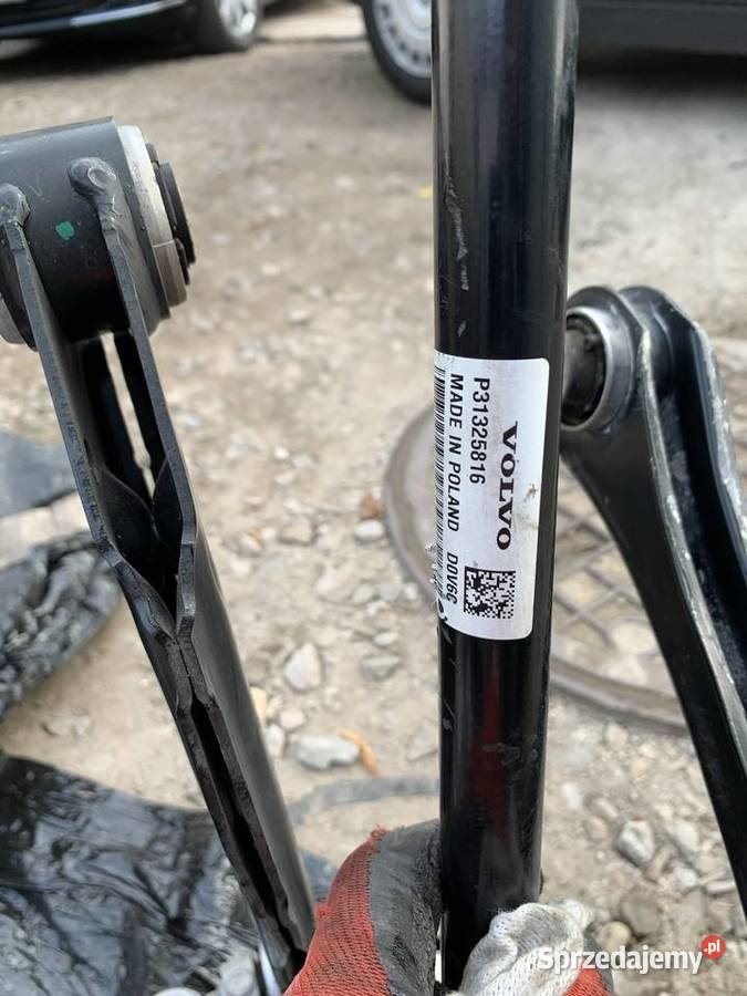Zwrotnica tylna z półoś lewa prawa