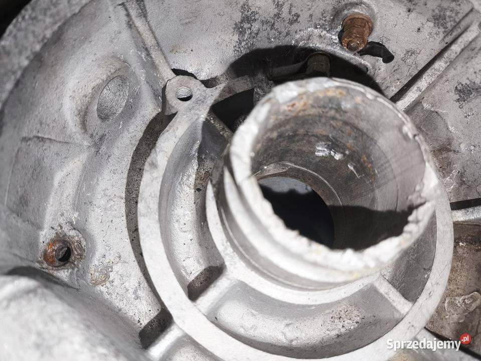 Kartery silnika połówki wsk wfm 125 Z1 Z2 para podkarpackie sprzedam