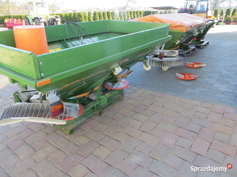 Rozsiewacz nawozu Amazone ZAM I 1236 ZAM Compakt Cielcza