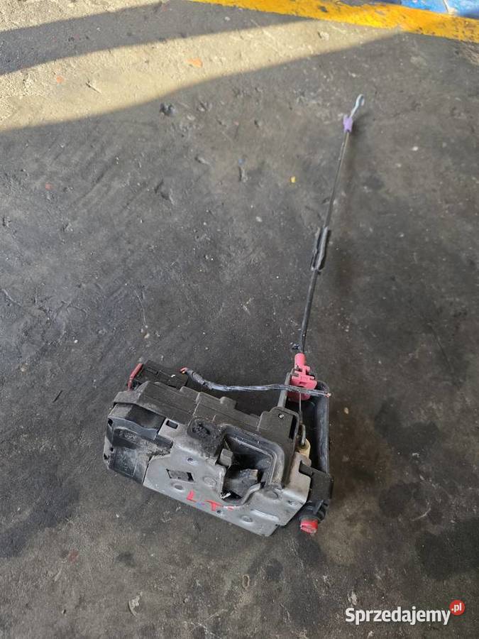 zamek tył lewy opel astra h 13210738