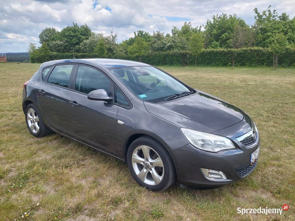 Opel Astra J 1,7 CDTI 2011 (uszkodzone sprzęgło)