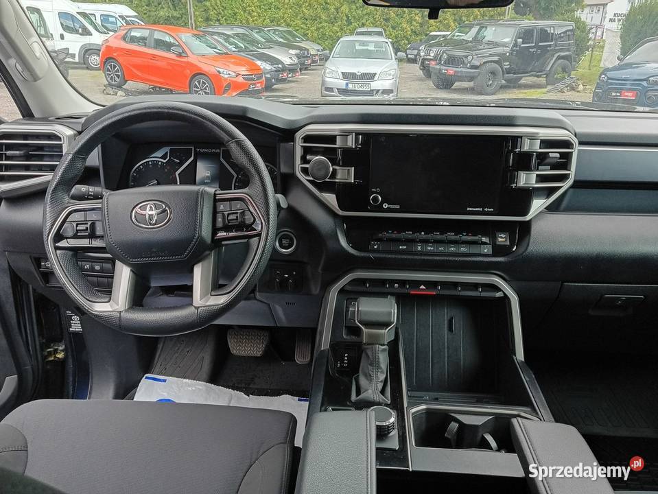 Toyota Tundra 4x4 2022 benzyna 280 automat lubelskie Gromada