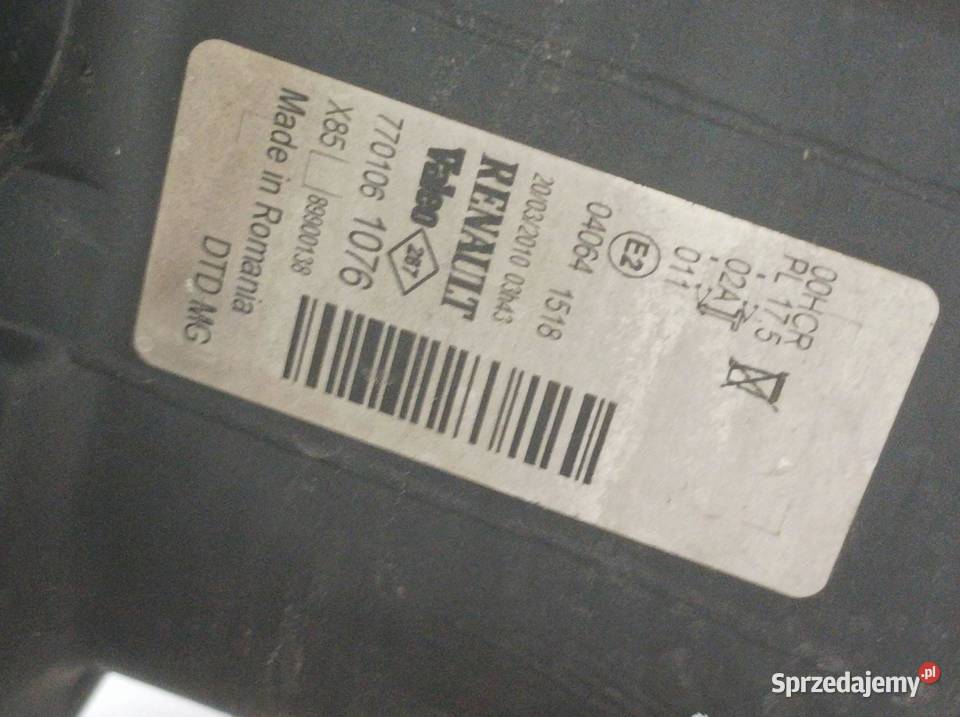 LAMPA PRZÓD PRAWA 7701061076 Renault Clio III Lampy przednie
