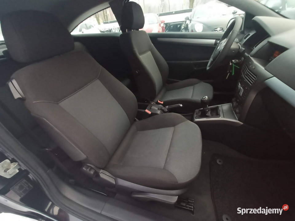 Opel Astra GTC III zadbane niski przebieg H Tomaszów Mazowiecki