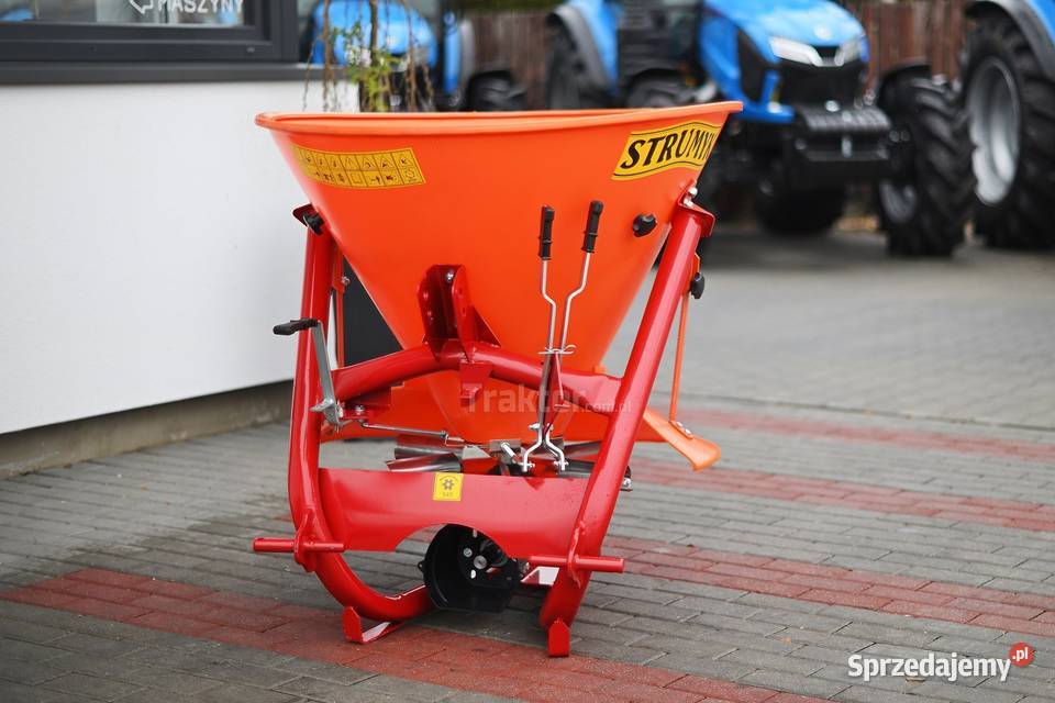 Posypywarka piasku soli piaskarka S300 Strumyk nieuszkodzony Tajęcina sprzedam