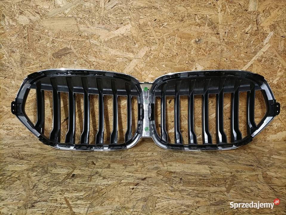 BMW X1 F48 LIFT LCI ATRAPA CHŁODNICY GRILL NERKI Pleszew