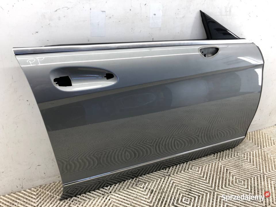 DRZWI PRAWY PRZÓD MERCEDES C218 Hatchback 1117