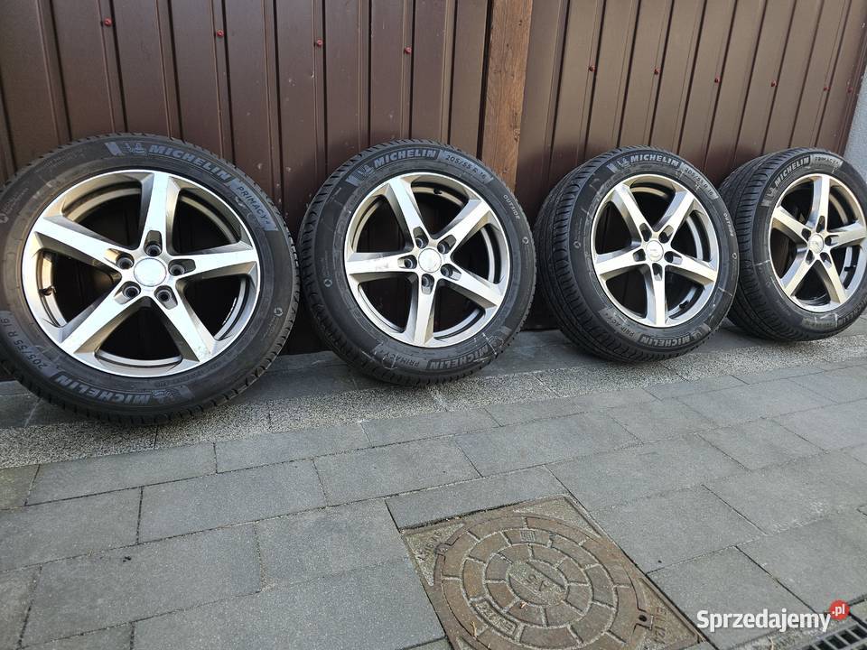 Felgi aluminiowe 16 z oponami Michelin Góra