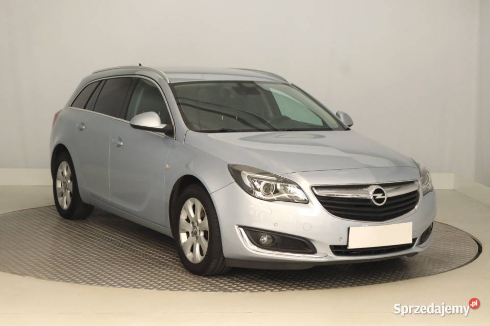 Opel Insignia 20 CDTI reflektory ksenonowe