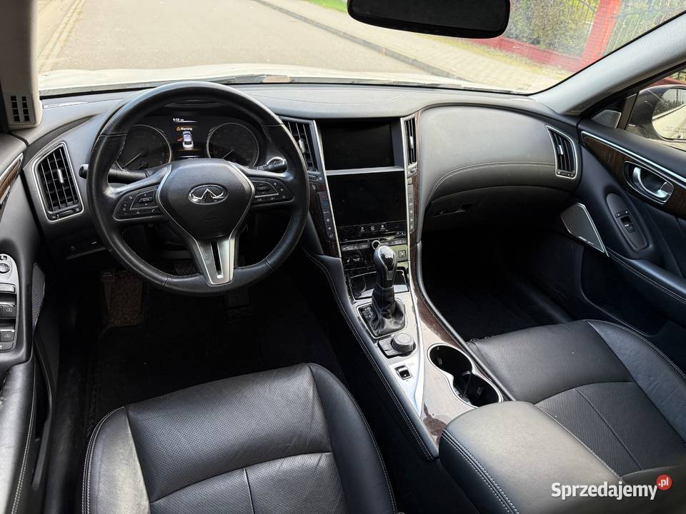 Infiniti Q50 Hybrid 35 V6 364 RWD LIFT 2018r na Q50 Przemyśl