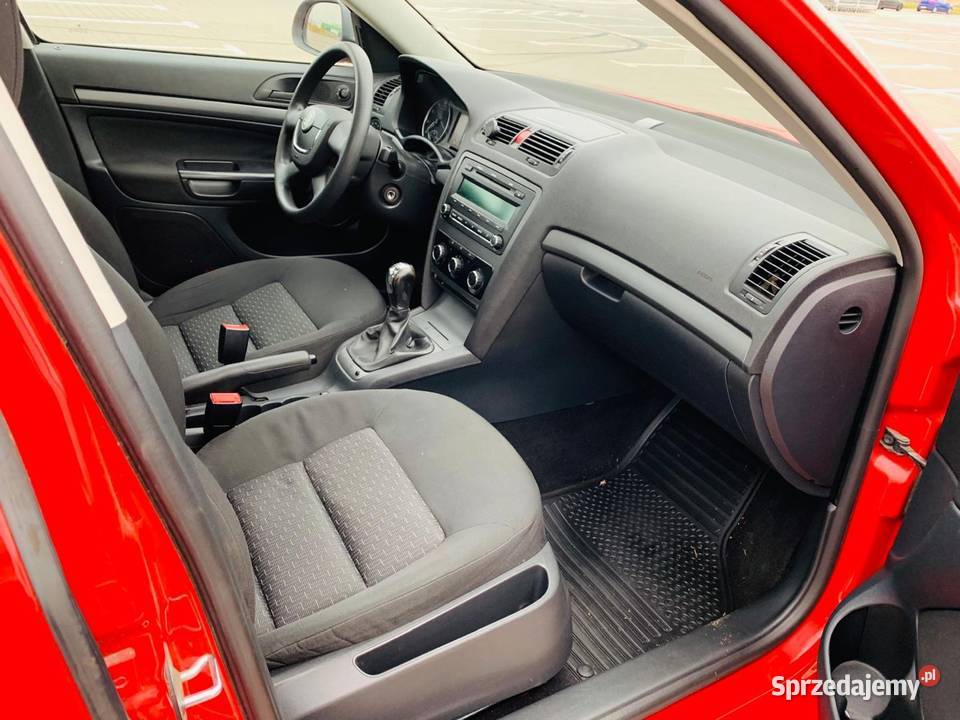Wypożyczalnia aut oferuje wynajem skoda octavia Szczecin auto wynajem