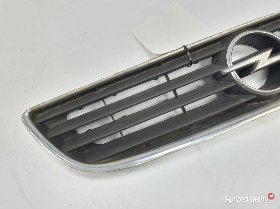GRILL ATRAPA OPEL ZAFIRA 90580685 osobowe Lipno