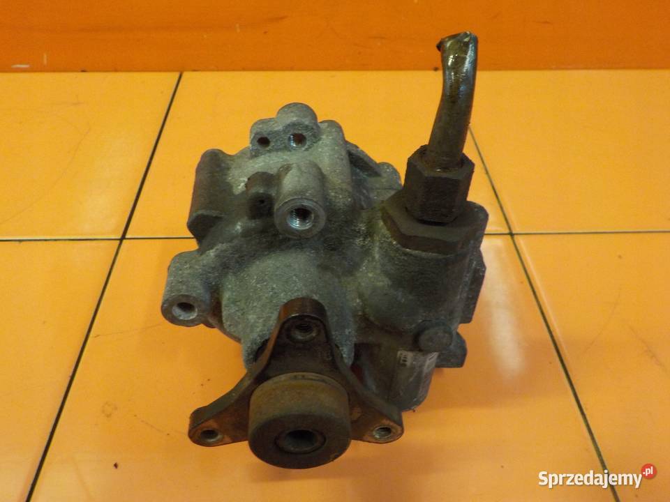 TRAFIC VIVARO 20 DCI EURO 5 13r 114 pompa Suków