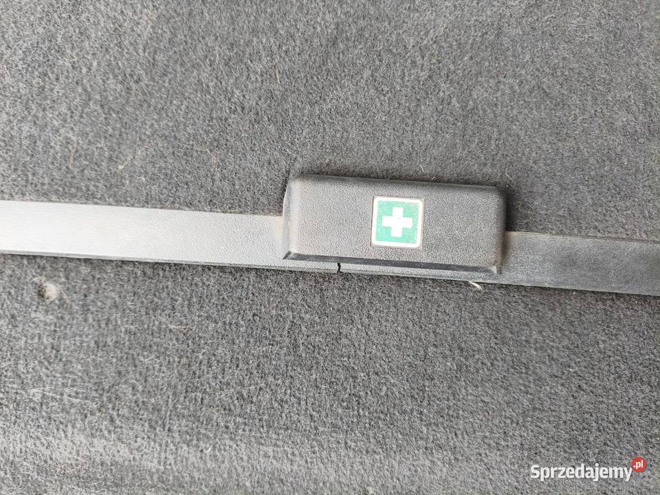 Mercedes W124 półka tylna czarna sedan bez