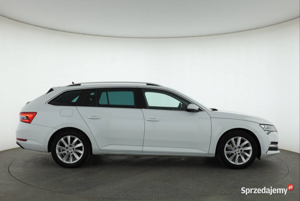 Skoda Superb iV 14 TSI PHEV radio Piaseczno