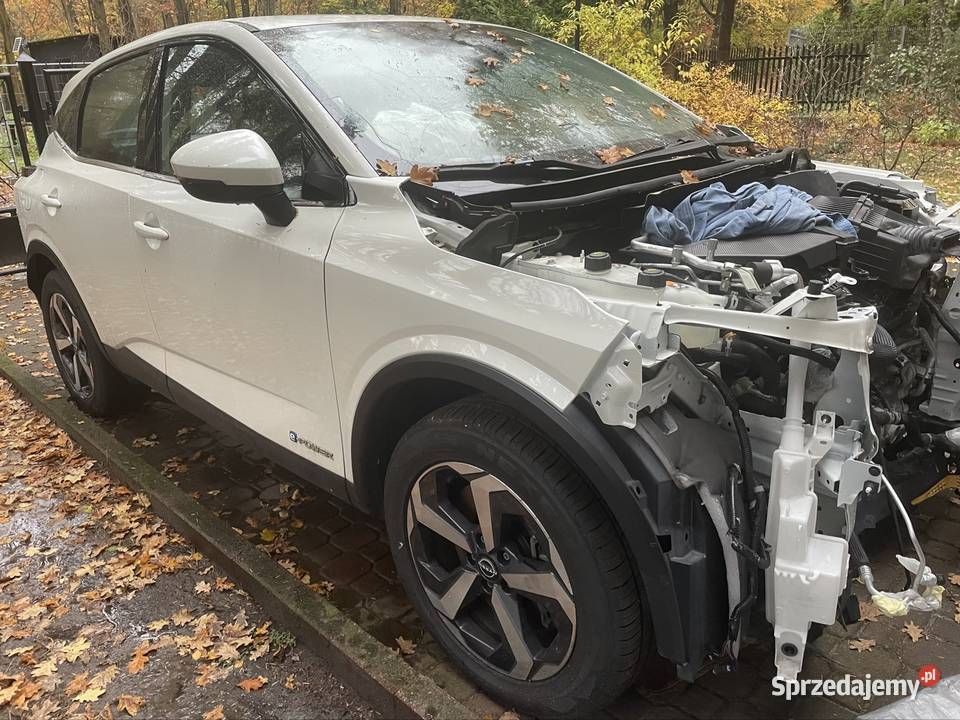 Nissan qashqai 15 epower 190 faktura VAT SUV sprzedam