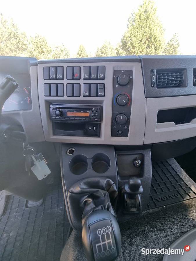 Volvo FL Volvo FL 240 Kontener 89 M 240KM Mniów