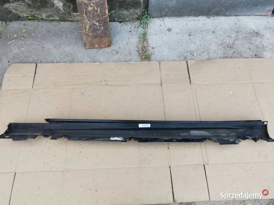 Listwa progowa prawa rh MercedesBenz w205 amg Międzychód