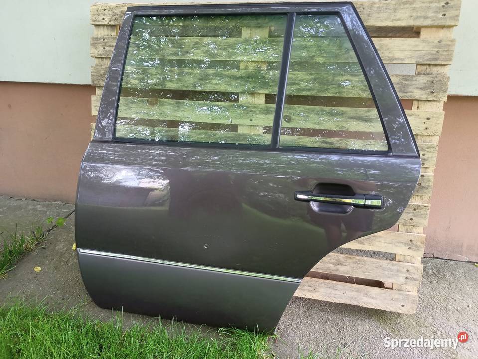 Mercedes W124 TE kombi drzwi lewe tył tylne Sieradz
