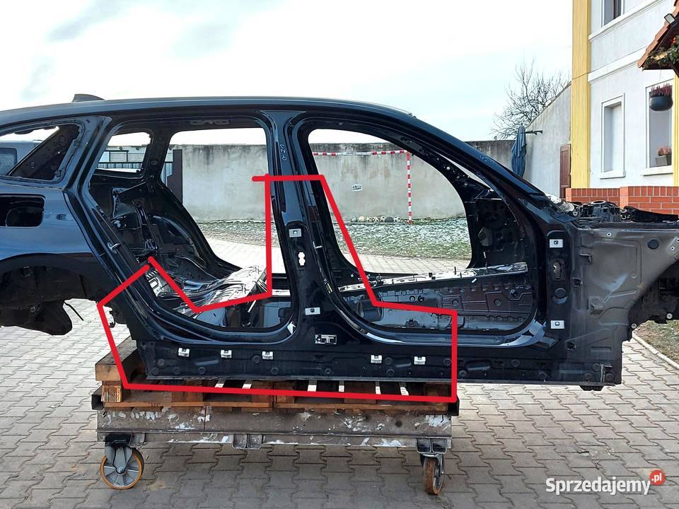 BMW G21 G20 Kombi próg słupek prawy środkowy
