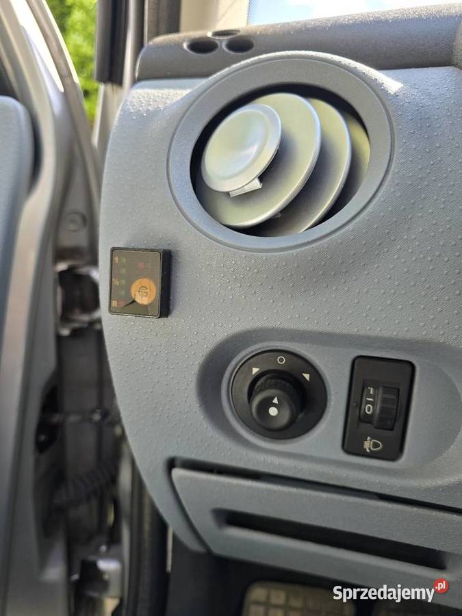 Citroen C3 14 benzyna gaz pełny automat BEZ elektryczne szyby Łapy sprzedam