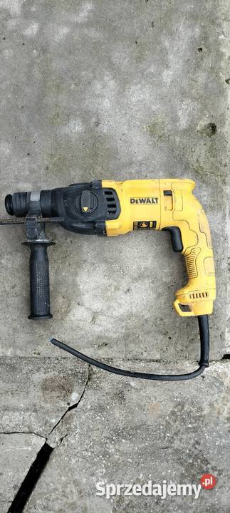 Młotowiertarka DeWalt D25033 QS Uszkodzona Poświętne
