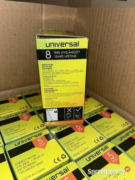 Karton 50 żarówek Universal