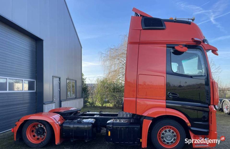 CiagnikMercedes Giga space Biała Podlaska sprzedam