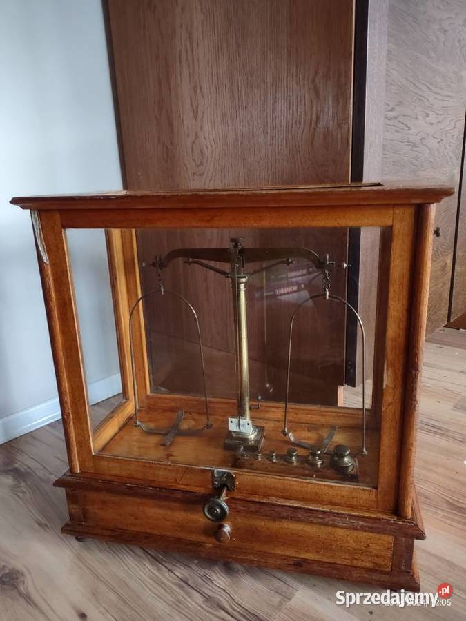 Waga zabytkowa antyk laboratoryjnaapteczna Banino