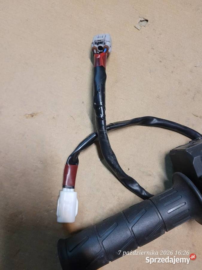 KAWASAKI Z900 Z 900 24 OEM PRZEŁĄCZNIK PRAWY wielkopolskie Nowy Tomyśl