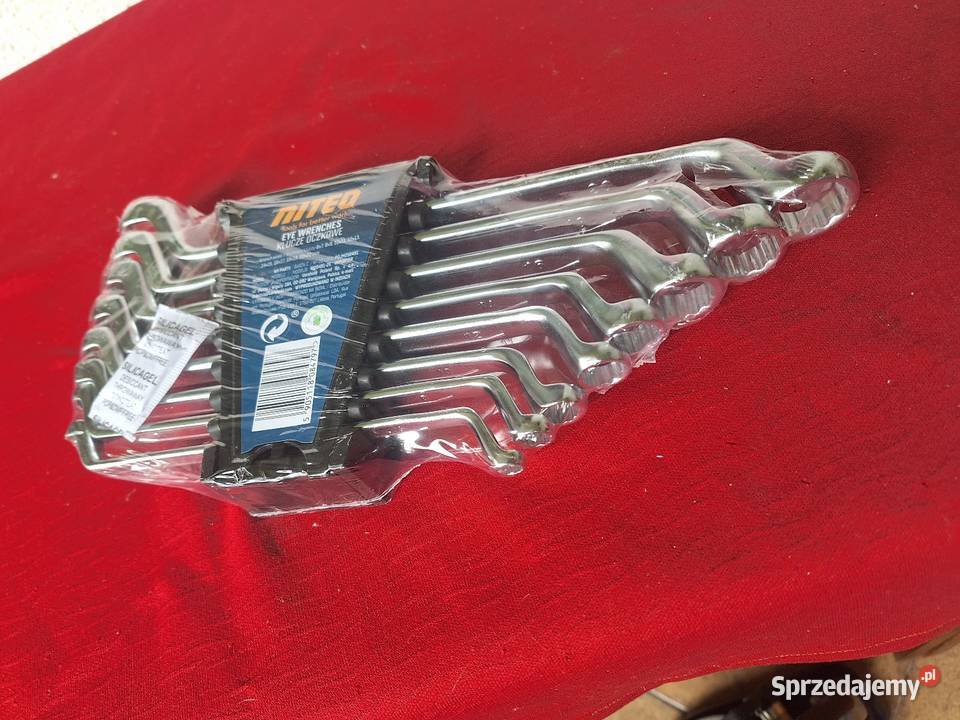 Klucze oczkowe Krzywe 8