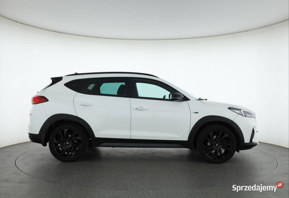Hyundai Tucson 16 TGDI czujnik parkowania sprzedam