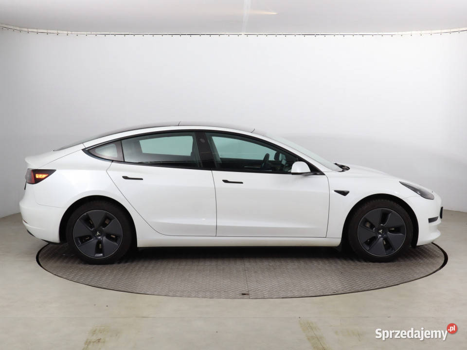 Tesla Model 3 Std Range Plus 55kWh Bielany Wrocławskie
