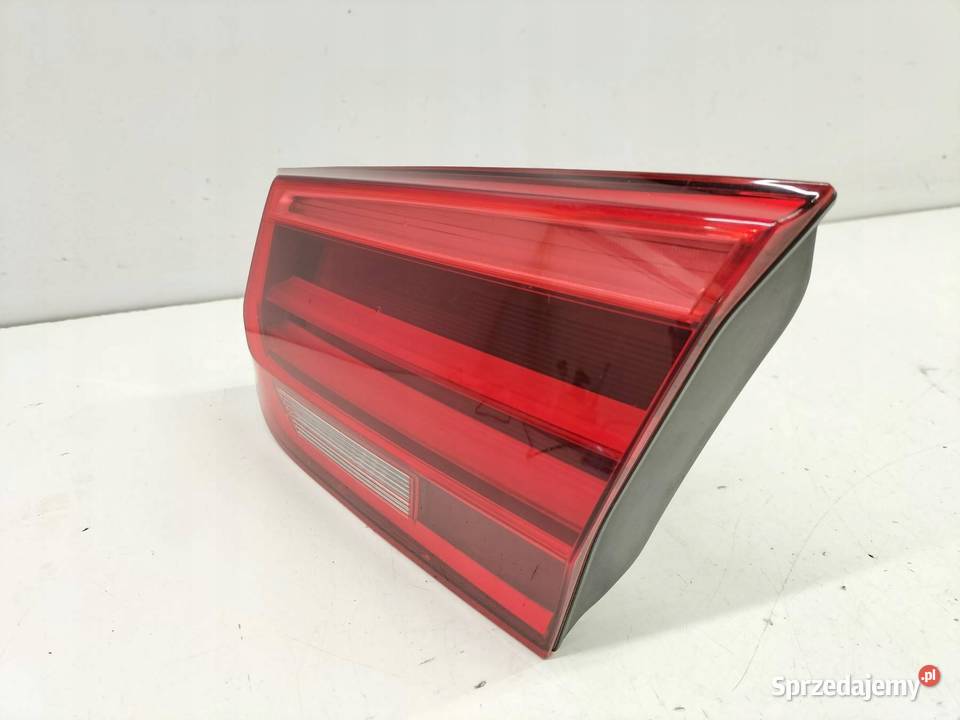 LAMPA TYŁ W KLAPĘ PRAWA KOMBI LIFT 8736912007 Rok produkcji 2017 Lampy tylne