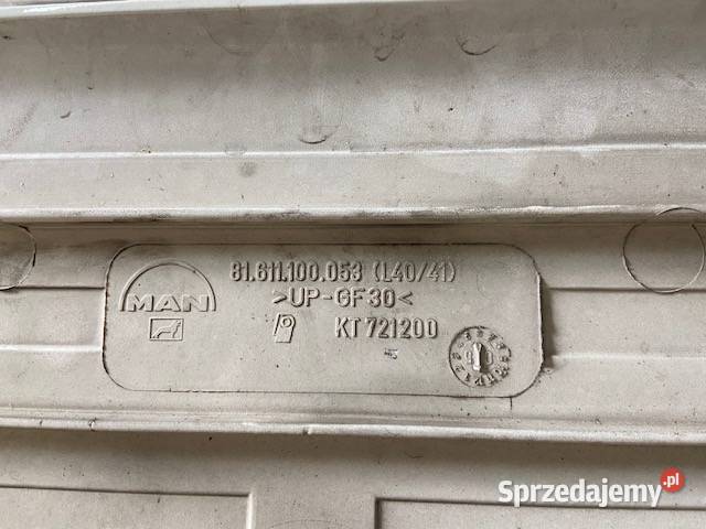 Atrapa Maska Grill Man TGA TGS 81611100053 Atrapy
