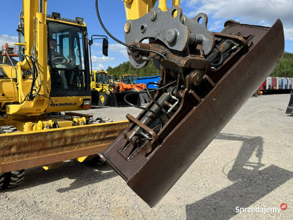 kołowa Komatsu PW 98 MR 8 Pług Podpory 10ton Rok produkcji 2009 Maszyny budowlane sprzedam