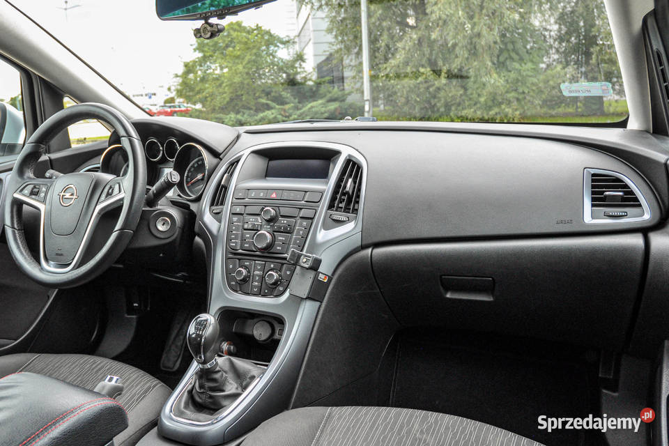 Opel Astra 14T LPG 2014 r Lift Bezwypadkowy Wrocław sprzedam