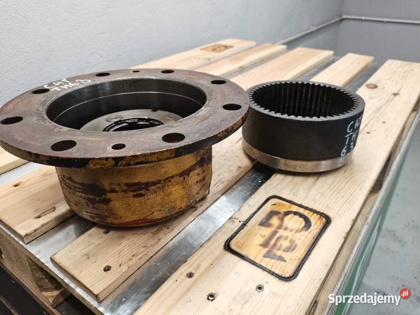 CAT TH 62 Kosz satelit Wilkowo