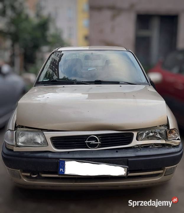 Opel Astra F Classic sedan stłuczce 16 16v dolnośląskie