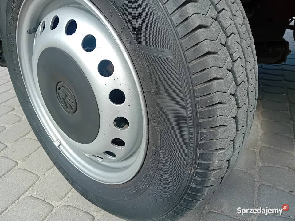 Volkswagen Transporter T4 19 TD 68 235 5 osobowy Raciąż